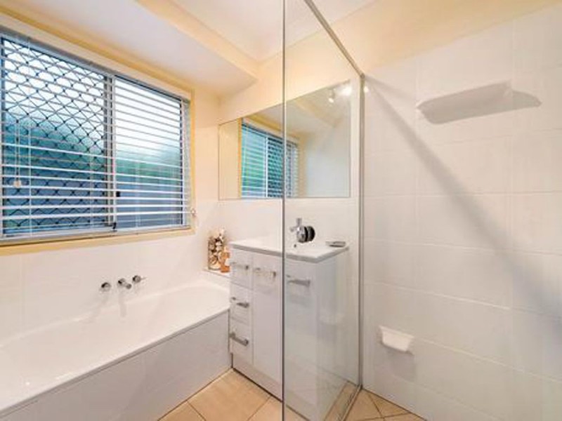 20 Monash Place, Ferny Grove QLD 4055