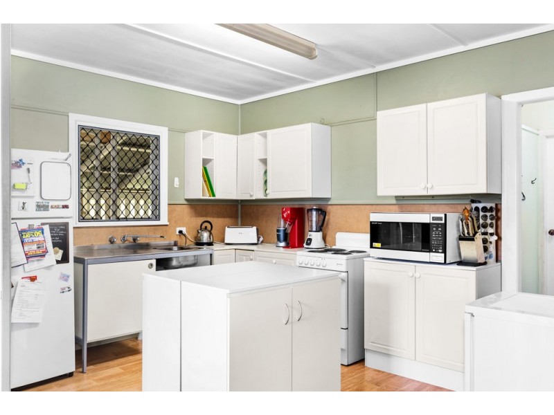 642 Hamilton Road, Chermside West QLD 4032