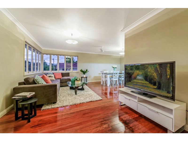 7 Cross Street, Mitchelton QLD 4053