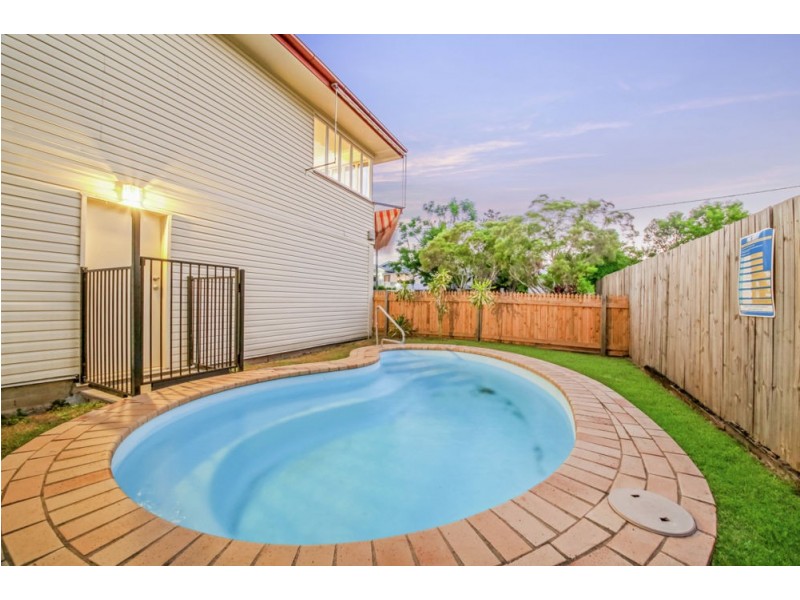 7 Cross Street, Mitchelton QLD 4053