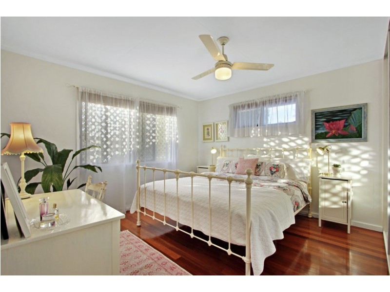 11 Bolong Crescent, Ferny Hills QLD 4055