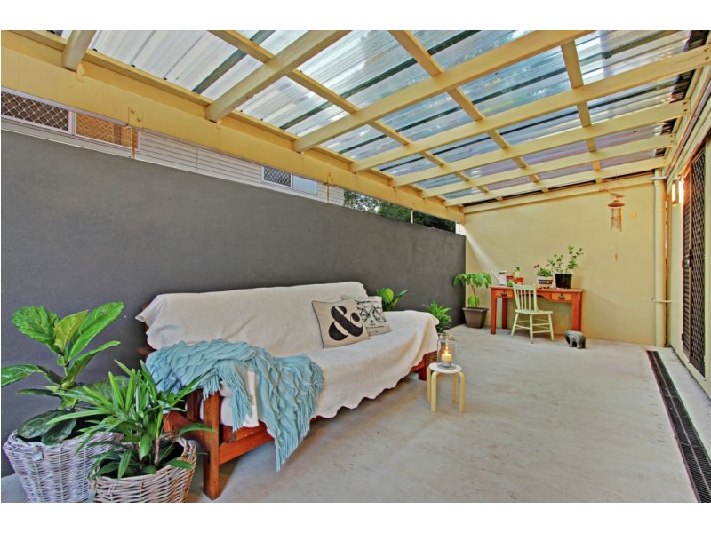 11 Bolong Crescent, Ferny Hills QLD 4055