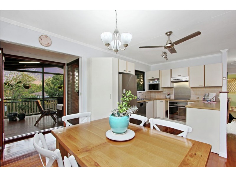 11 Bolong Crescent, Ferny Hills QLD 4055