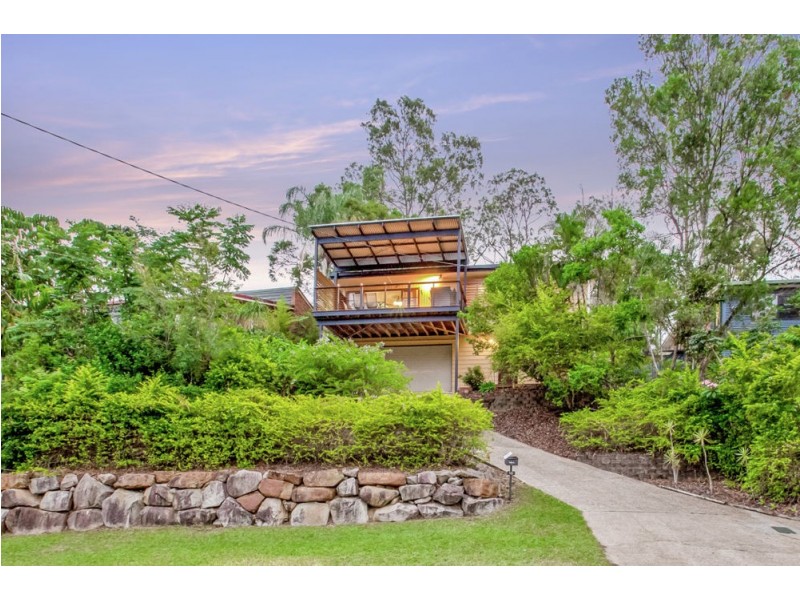 10 Yathong Court, Arana Hills QLD 4054