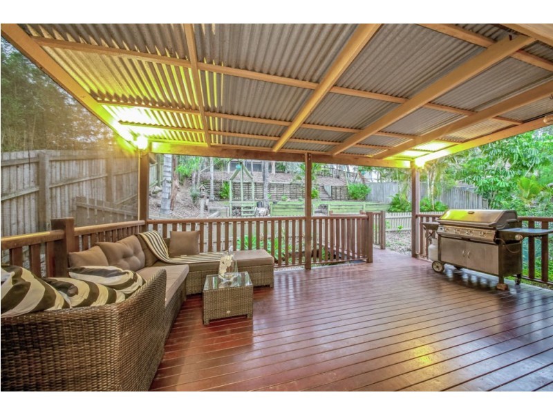 10 Yathong Court, Arana Hills QLD 4054