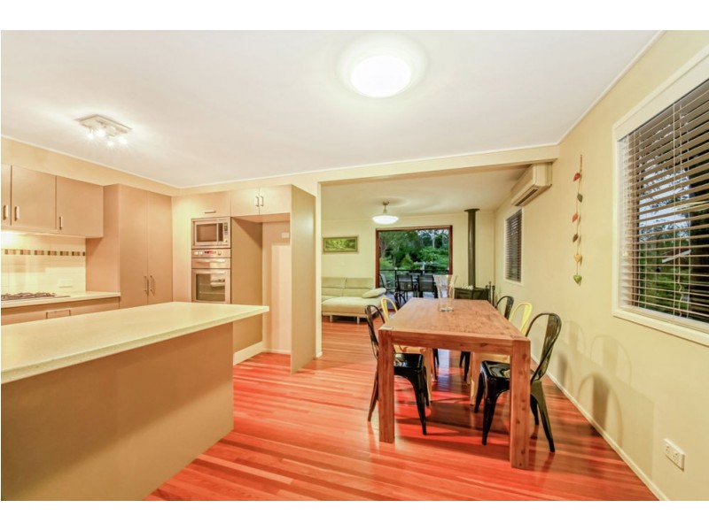 10 Yathong Court, Arana Hills QLD 4054