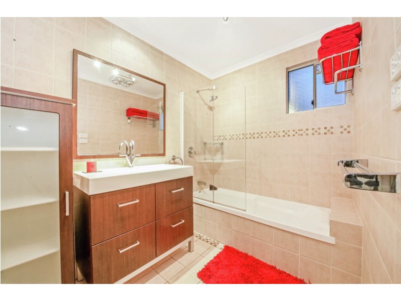 10 Yathong Court, Arana Hills QLD 4054