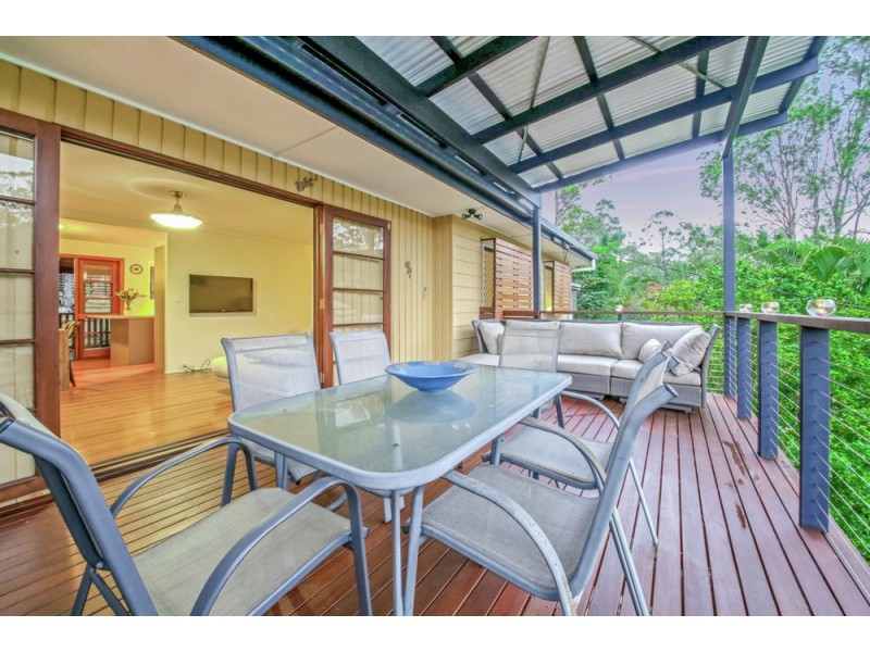 10 Yathong Court, Arana Hills QLD 4054