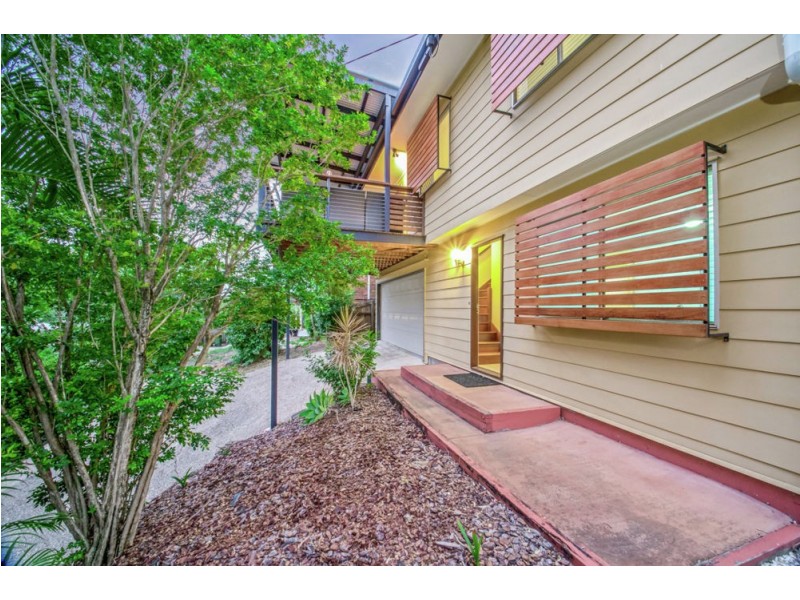 10 Yathong Court, Arana Hills QLD 4054