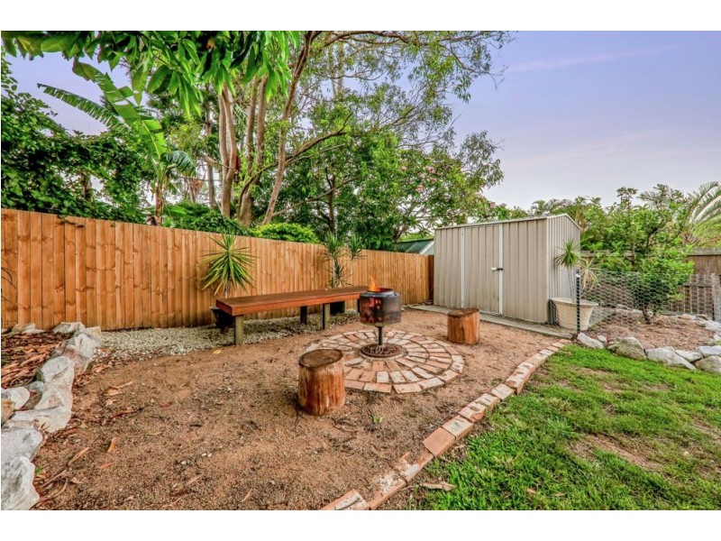 16 Cycas Street, Arana Hills QLD 4054