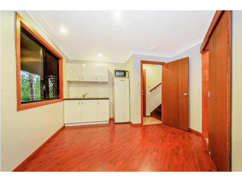 62 Linkwood Drive, Ferny Hills QLD 4055