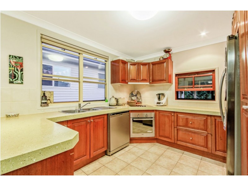 12 Fleetwood Court, Ferny Hills QLD 4055