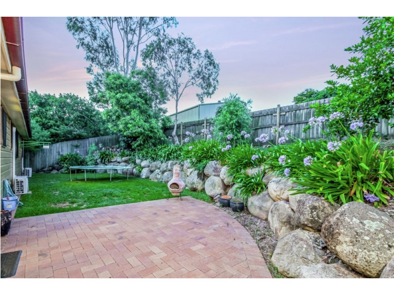 12 Fleetwood Court, Ferny Hills QLD 4055