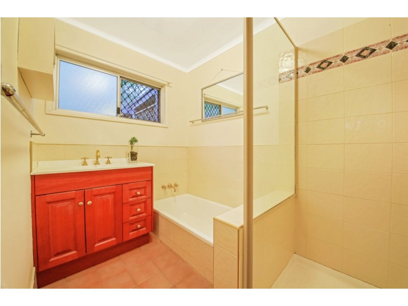 14 Tarcoola Avenue, Ferny Hills QLD 4055