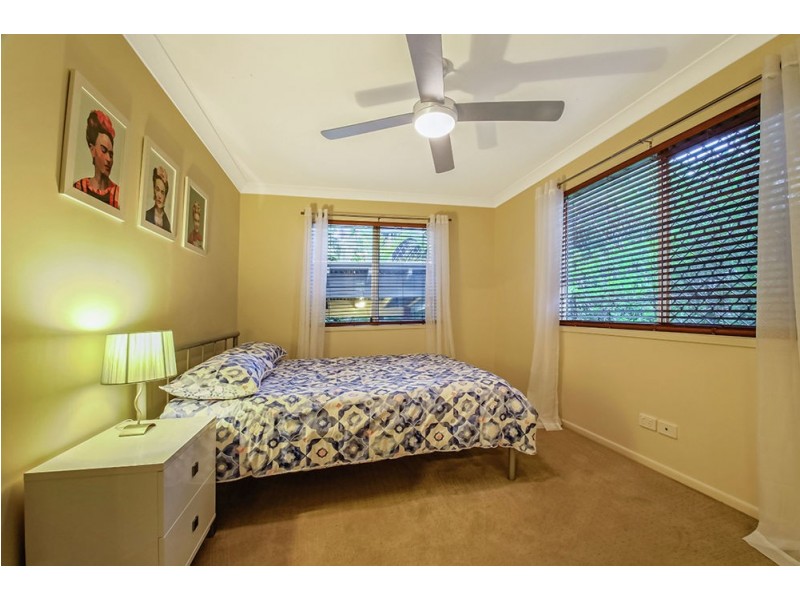 12 Woodburn Place, Ferny Hills QLD 4055