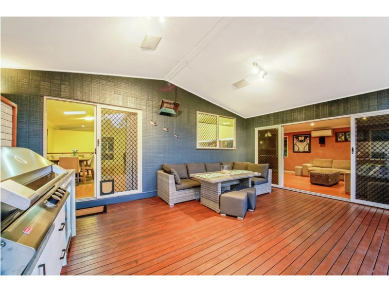 12 Woodburn Place, Ferny Hills QLD 4055