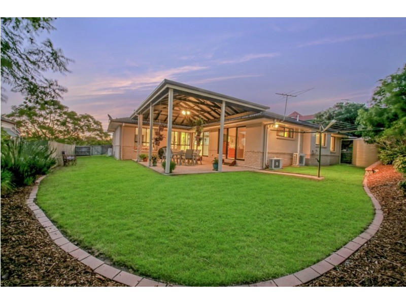 18 Reginald Avenue, Arana Hills QLD 4054