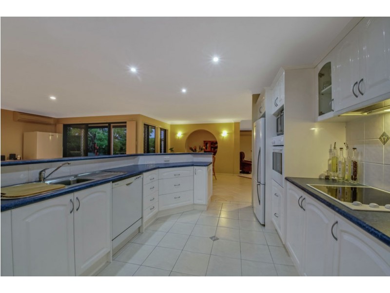 18 Reginald Avenue, Arana Hills QLD 4054