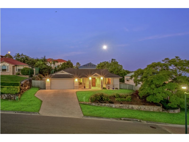 18 Reginald Avenue, Arana Hills QLD 4054