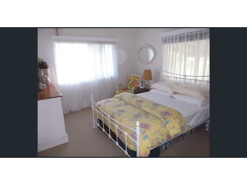 16 Varcoe Street, Wavell Heights QLD 4012