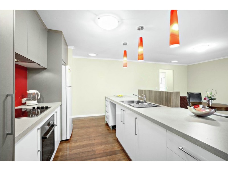 32 Leatherwood Drive, Arana Hills QLD 4054