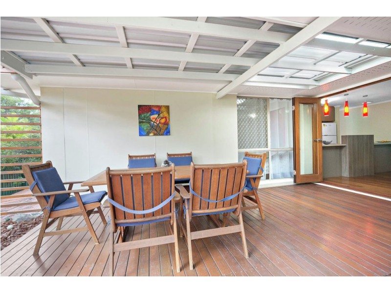 32 Leatherwood Drive, Arana Hills QLD 4054