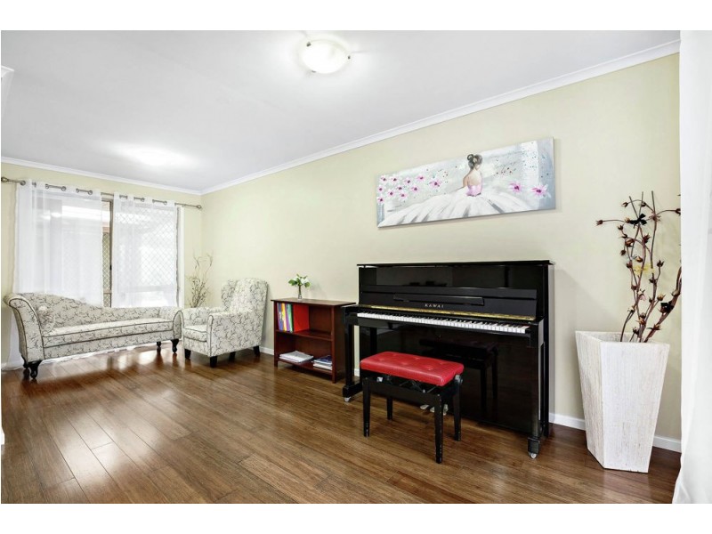 32 Leatherwood Drive, Arana Hills QLD 4054