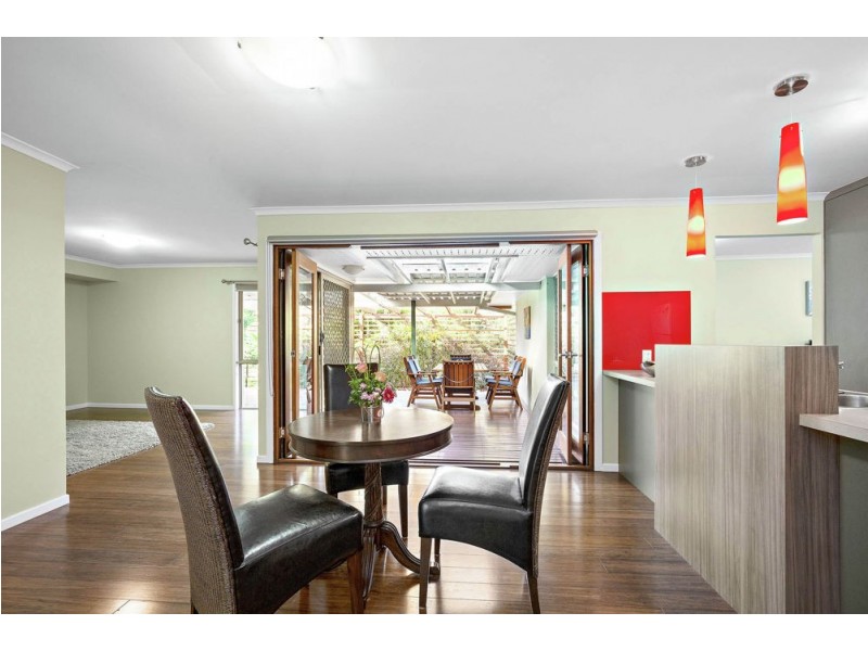 32 Leatherwood Drive, Arana Hills QLD 4054