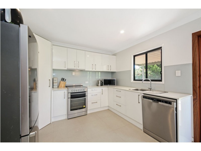 4 Cawdor Street, Arana Hills QLD 4054