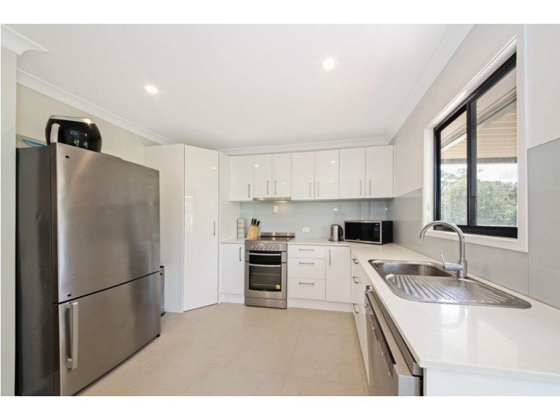 4 Cawdor Street, Arana Hills QLD 4054
