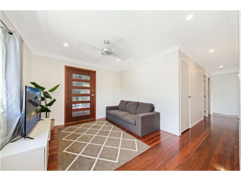 4 Cawdor Street, Arana Hills QLD 4054