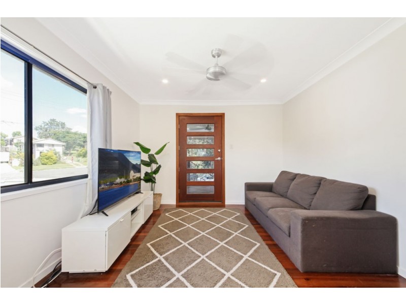4 Cawdor Street, Arana Hills QLD 4054
