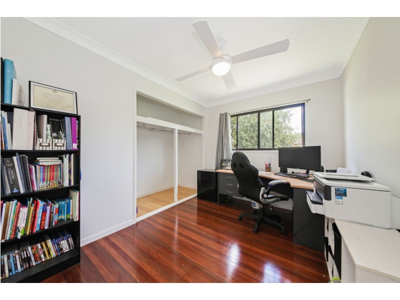 4 Cawdor Street, Arana Hills QLD 4054