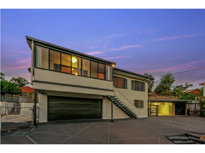 9 Craig Street, Everton Hills QLD 4053