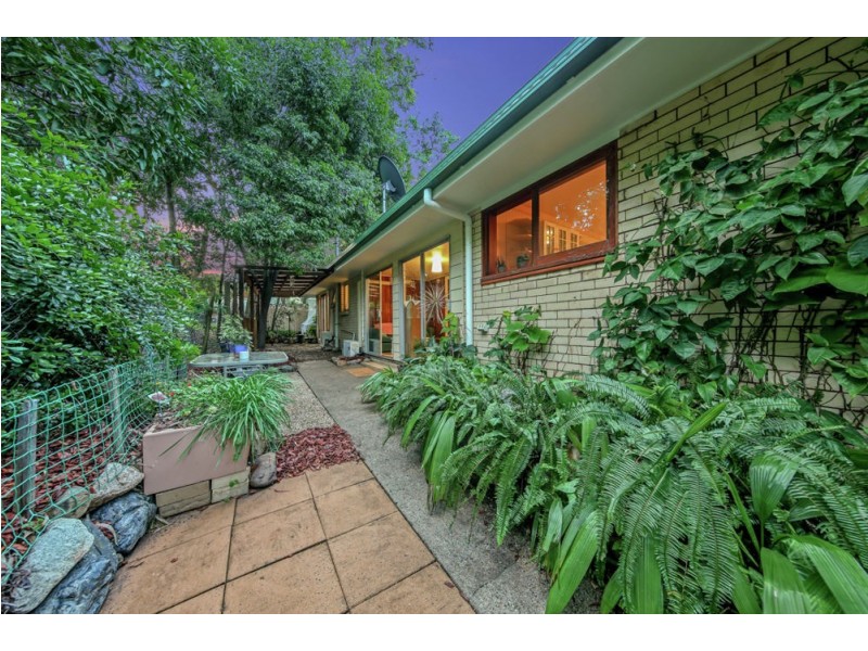 39 Mt Glorious Road, Samford Village QLD 4520