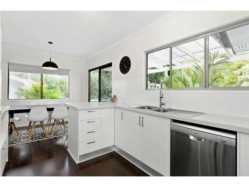 29 Kolora Crescent, Ferny Hills QLD 4055