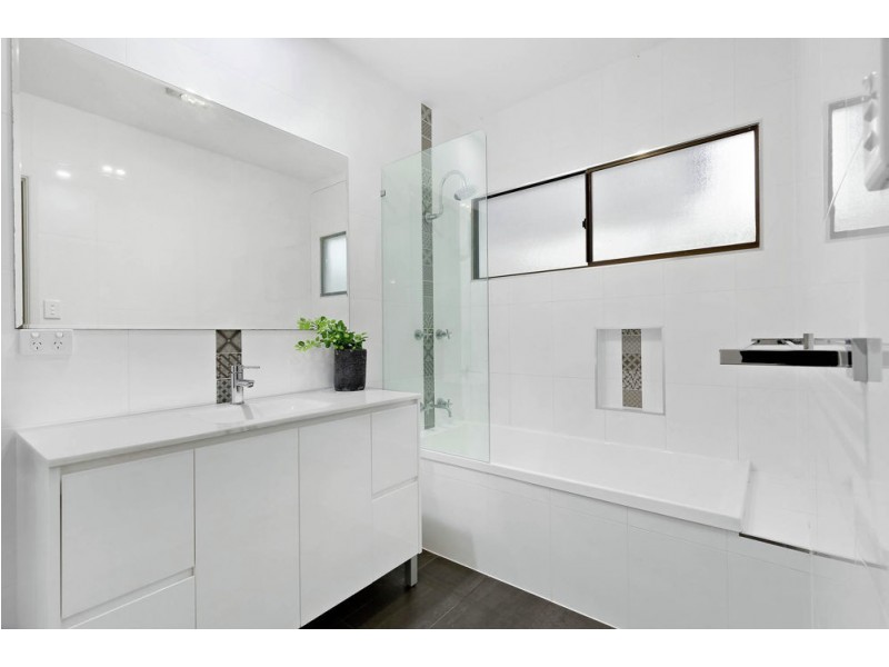 29 Kolora Crescent, Ferny Hills QLD 4055