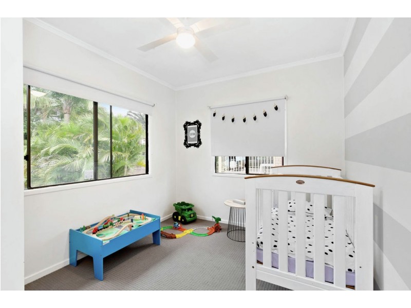 29 Kolora Crescent, Ferny Hills QLD 4055