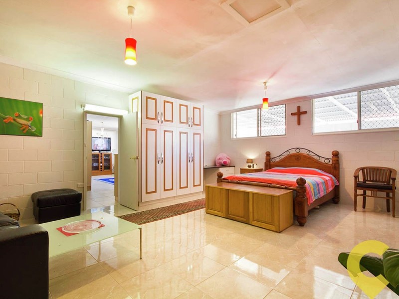 1 Bel-Air Court, Ferny Hills QLD 4055