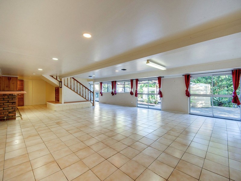 25 Fairway Outlook, Arana Hills QLD 4054