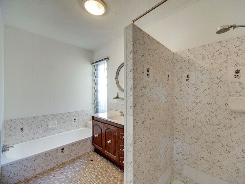 25 Fairway Outlook, Arana Hills QLD 4054