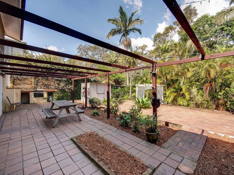 25 Fairway Outlook, Arana Hills QLD 4054