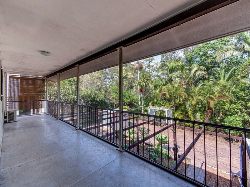 25 Fairway Outlook, Arana Hills QLD 4054