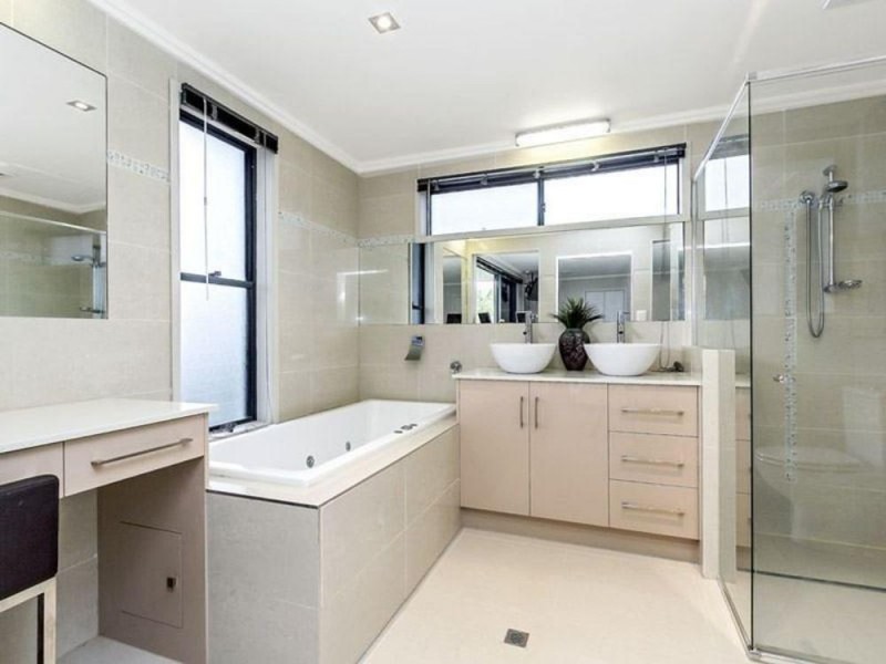 29 Atrium Way, Everton Hills QLD 4053
