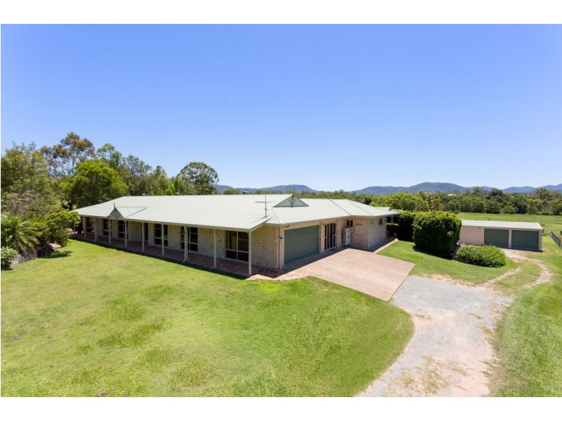 7 Les Douglas Court, Camp Mountain QLD 4520