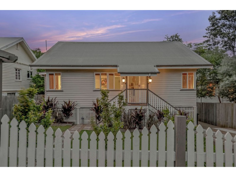 54 Dawson Parade, Keperra QLD 4054