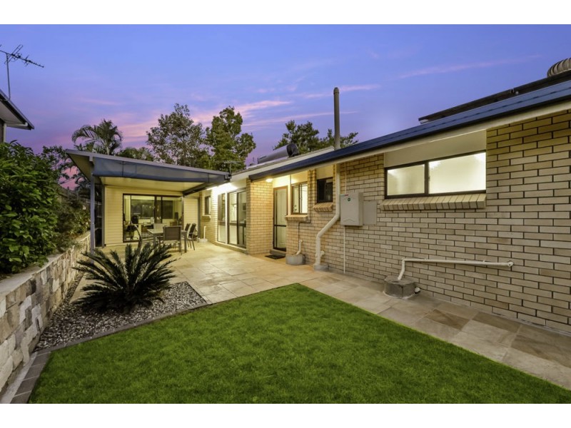 1 Killyon Street, Ferny Grove QLD 4055