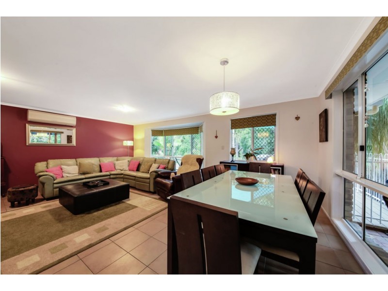 30 Leatherwood Drive, Arana Hills QLD 4054