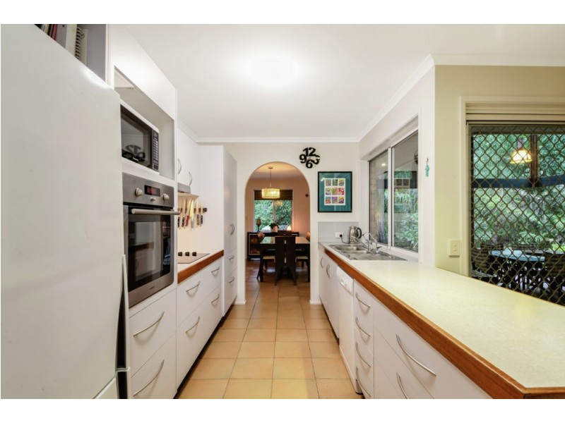 30 Leatherwood Drive, Arana Hills QLD 4054