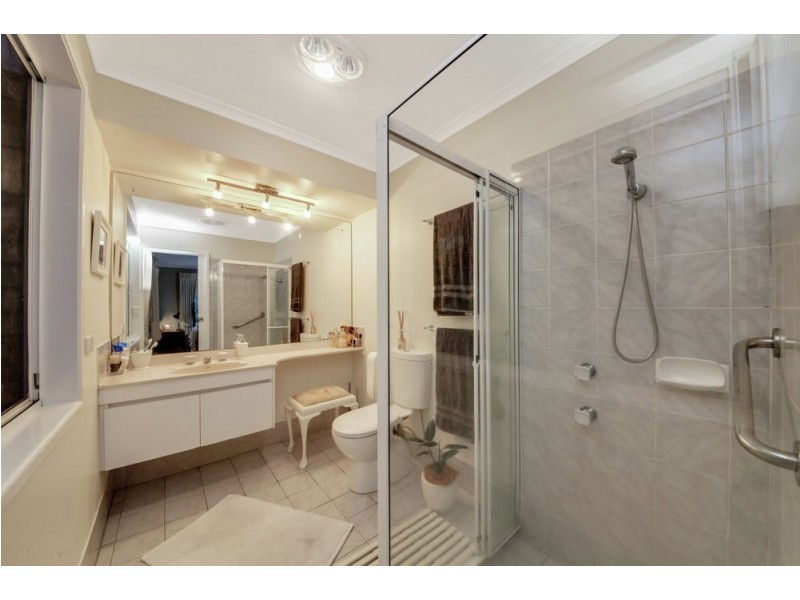 30 Leatherwood Drive, Arana Hills QLD 4054